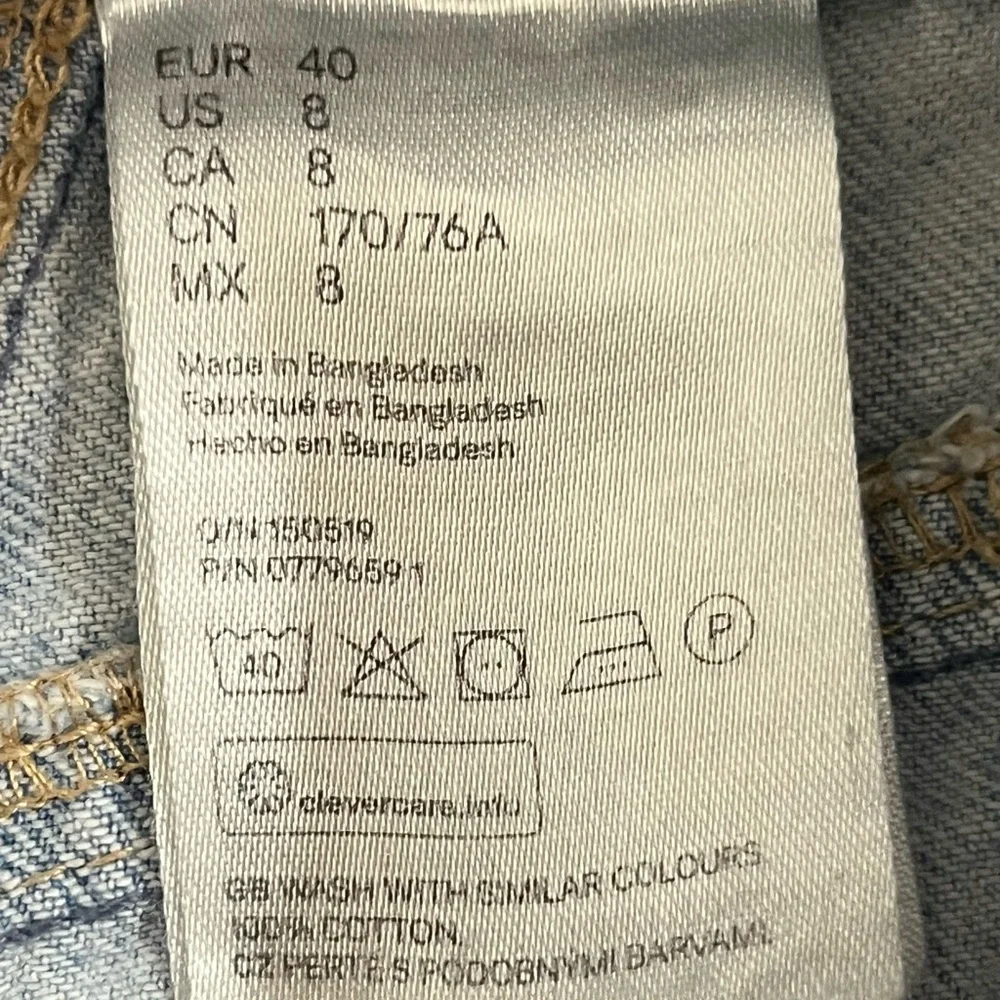 Divided by H & M Light wash Jeans High Waisted Vintage look Size 8 - Picture 8 of 9